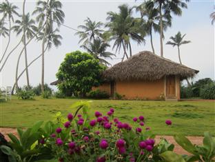 Saffron Beach Hotel Wadduwa Esterno foto